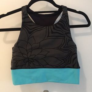 Sports bra top